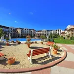 Life Apartmán