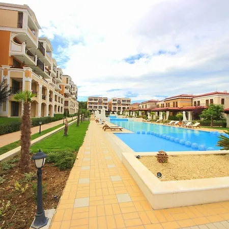 Apartament Life