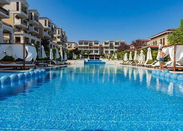 Life Апартамент