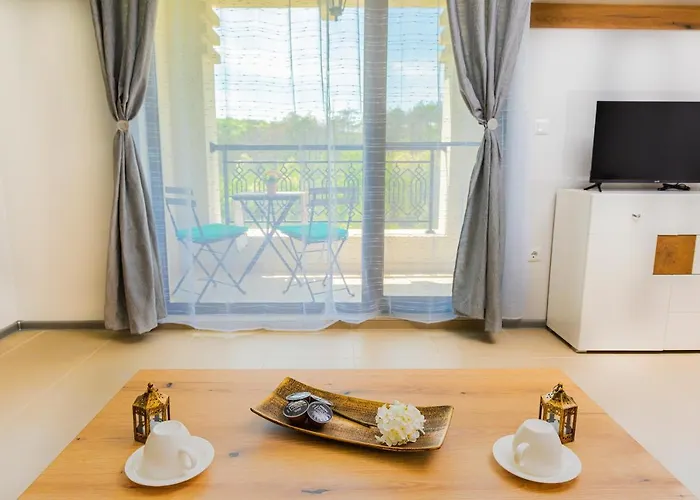 Life Апартамент Созопол