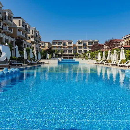 Life Апартамент