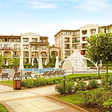 Life Апартамент *