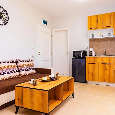 Apartament Life