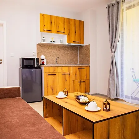 Life Апартамент Созопол